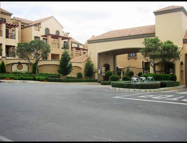 1 BEDROOM APARTMENT FOR SALE IN LONEHILL